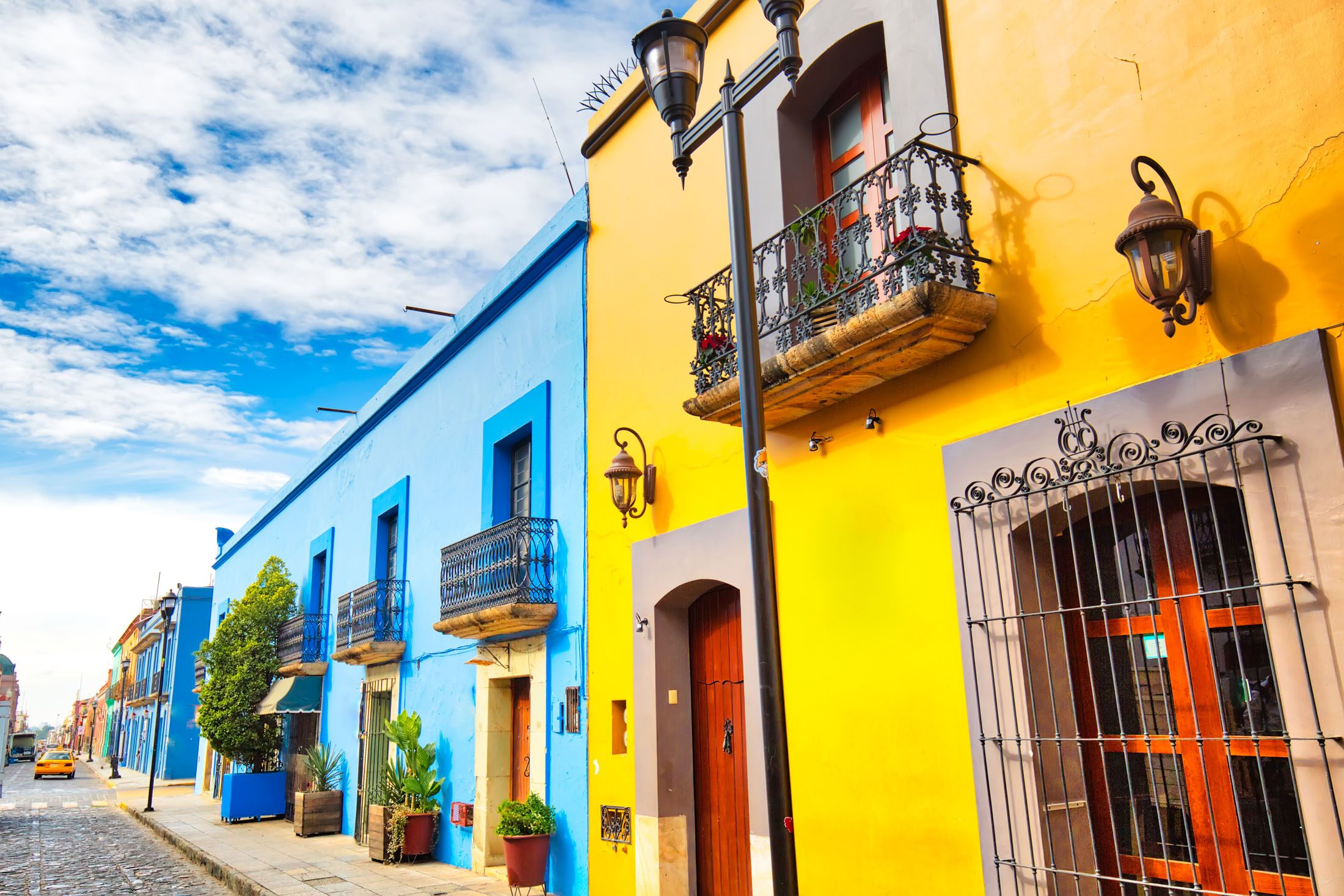 Oaxaca city, Scenic old city streets and colorful colonial build